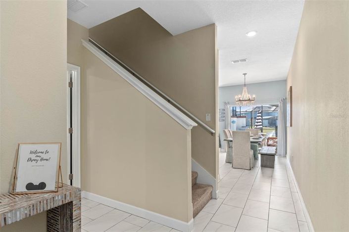 Image No.12-4 Bed Townhouse for sale