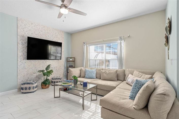 Image No.20-4 Bed Townhouse for sale