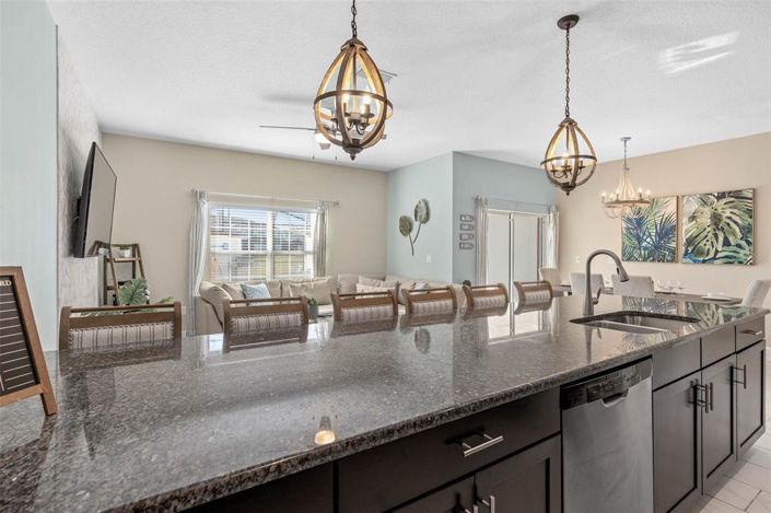 Image No.24-4 Bed Townhouse for sale