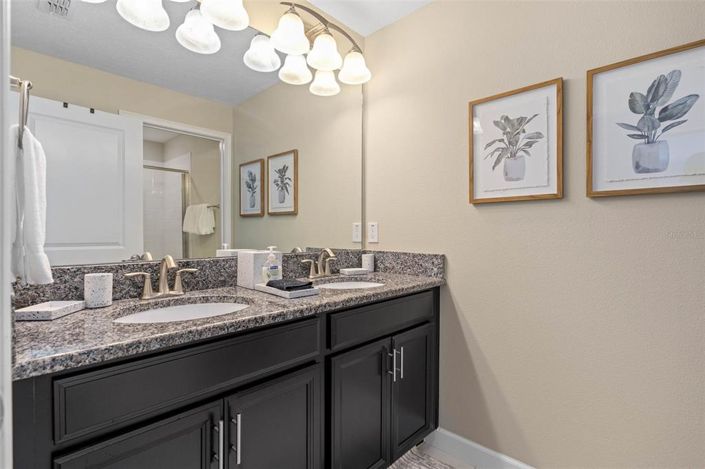 Image No.29-4 Bed Townhouse for sale