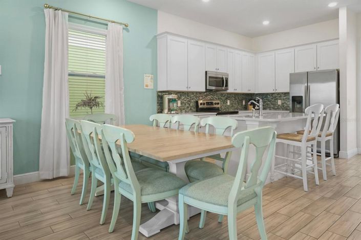 Image No.12-4 Bed Property for sale