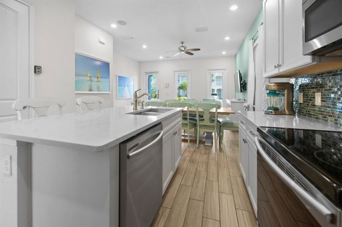 Image No.18-4 Bed Property for sale