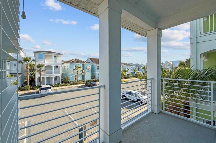 Image No.28-4 Bed Property for sale