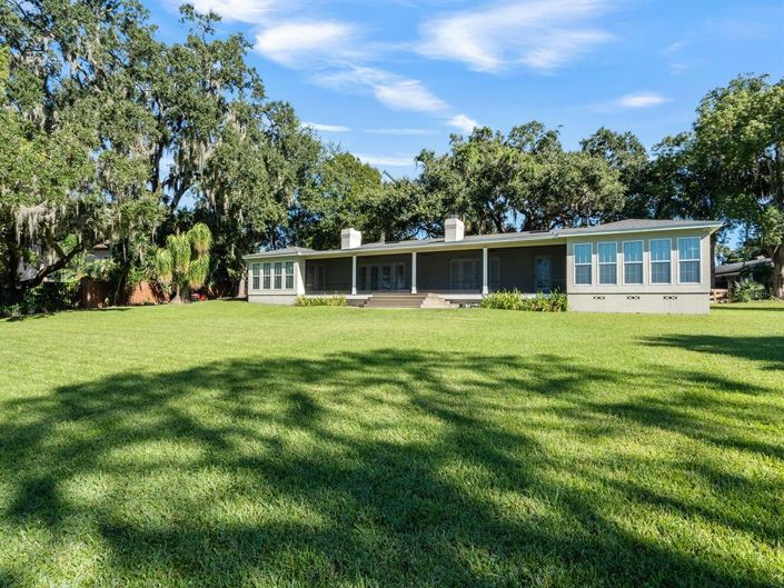 Image No.6-4 Bed Property for sale