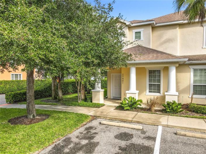 Image No.1-3 Bed Townhouse for sale