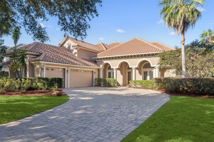 Image No.32-5 Bed Property for sale