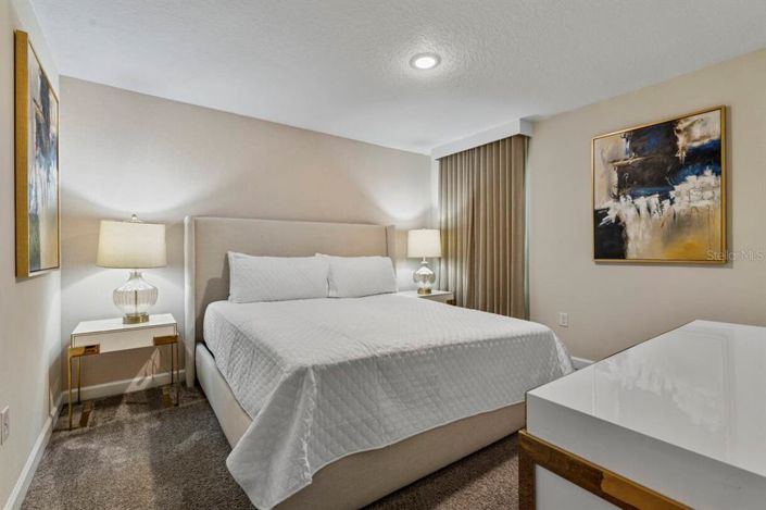 Image No.11-8 Bed Property for sale