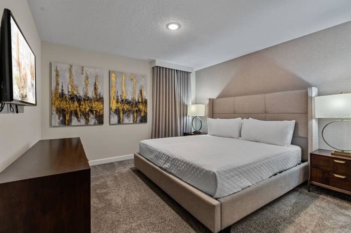 Image No.19-8 Bed Property for sale