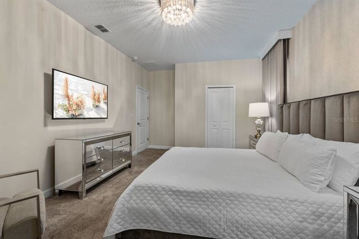 Image No.31-8 Bed Property for sale