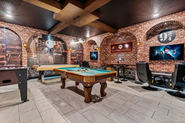 Image No.34-8 Bed Property for sale