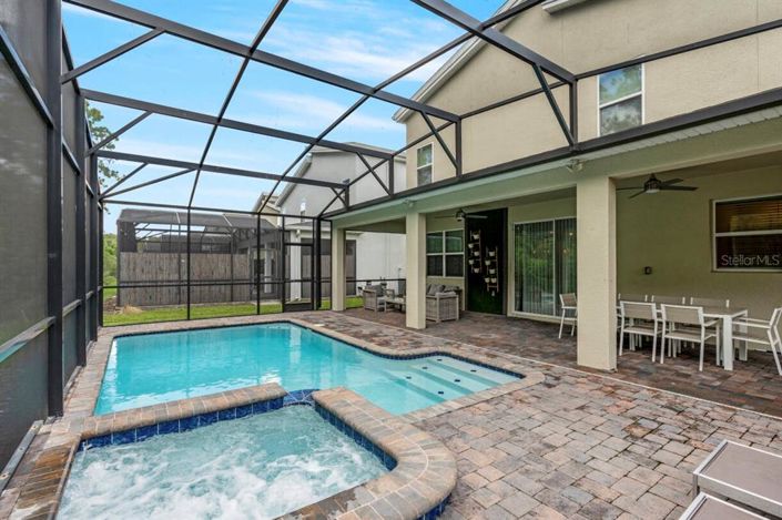 Image No.36-8 Bed Property for sale