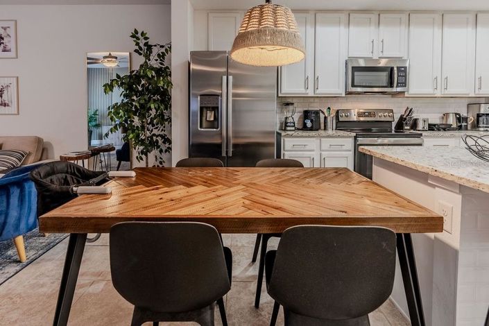 Image No.16-4 Bed Townhouse for sale