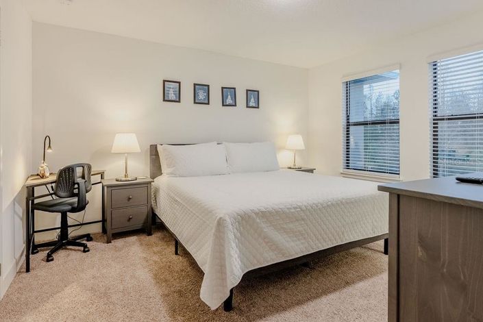 Image No.50-4 Bed Townhouse for sale