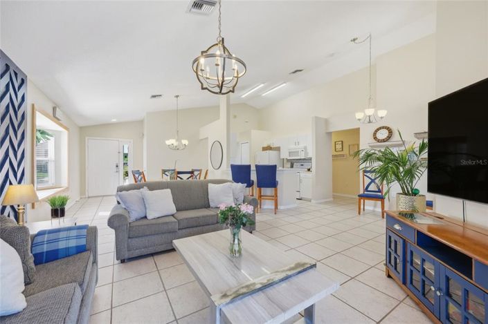 Image No.7-4 Bed Property for sale