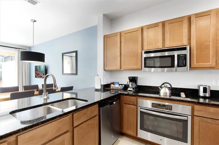 Image No.10-2 Bed Townhouse for sale