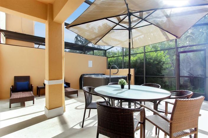 Image No.15-2 Bed Townhouse for sale