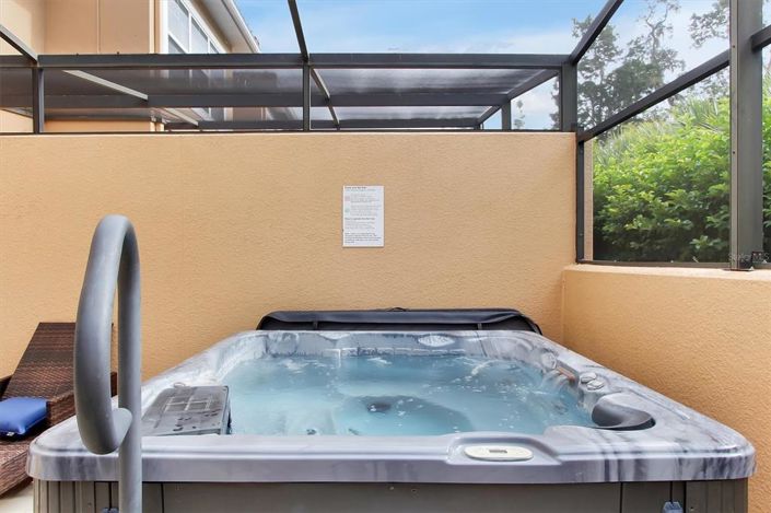 Image No.18-2 Bed Townhouse for sale