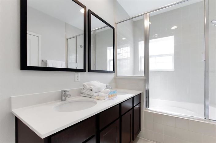 Image No.24-2 Bed Townhouse for sale