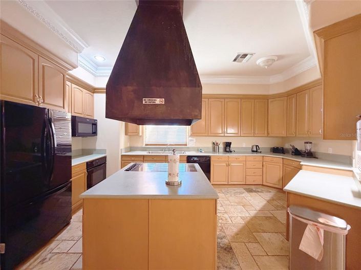 Image No.42-5 Bed Property for sale