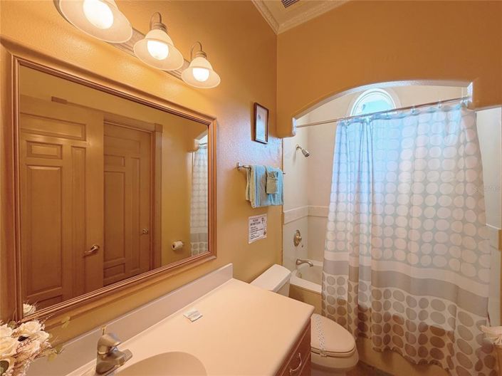 Image No.9-5 Bed Property for sale