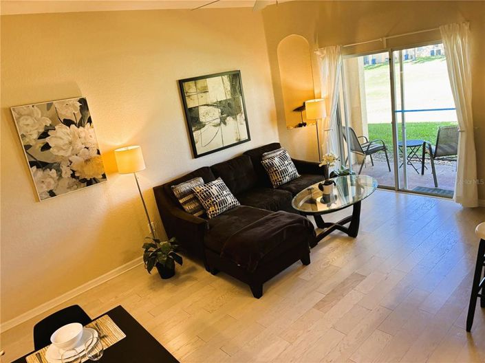 Image No.10-3 Bed Townhouse for sale