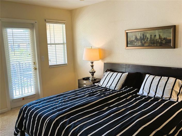 Image No.26-3 Bed Townhouse for sale