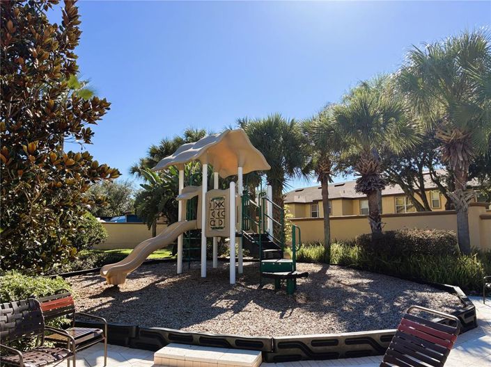 Image No.58-3 Bed Townhouse for sale