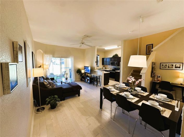 Image No.9-3 Bed Townhouse for sale