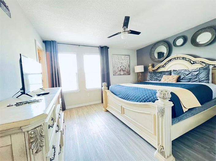 Image No.14-8 Bed Property for sale