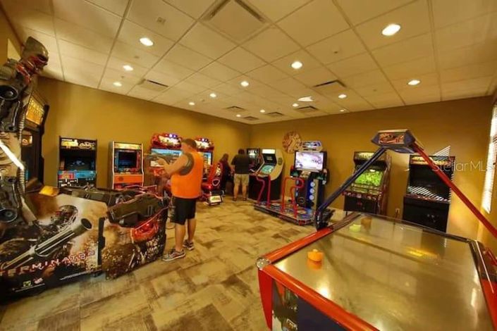 Image No.36-8 Bed Property for sale