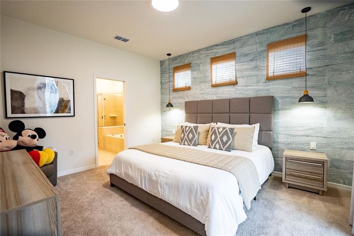 Image No.13-5 Bed Property for sale