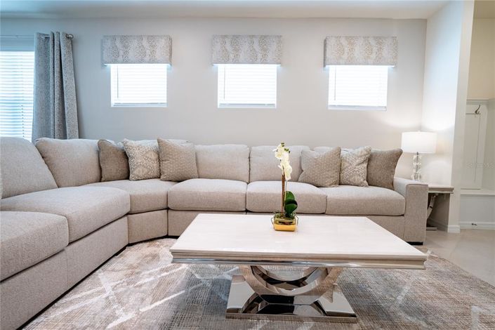 Image No.6-5 Bed Property for sale