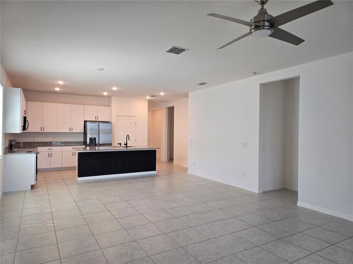 Image No.26-3 Bed Property for sale