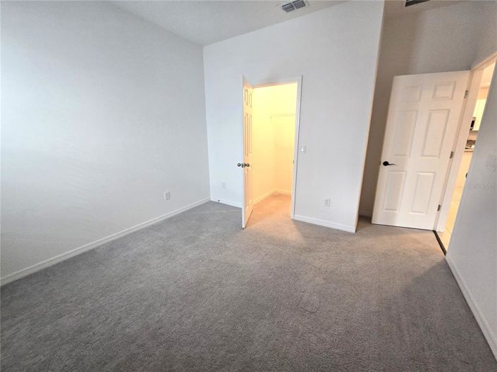 Image No.32-3 Bed Property for sale