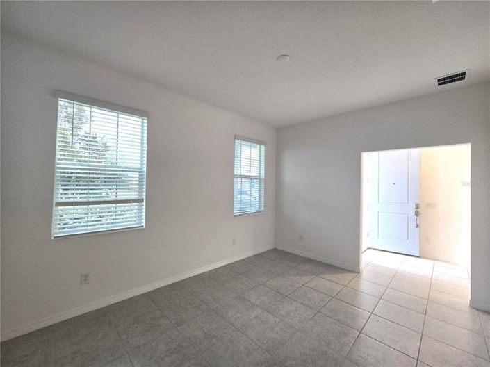 Image No.8-3 Bed Property for sale