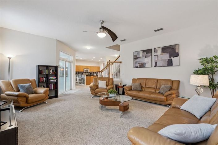 Image No.12-5 Bed Property for sale