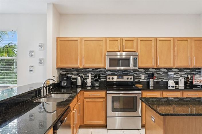 Image No.23-5 Bed Property for sale