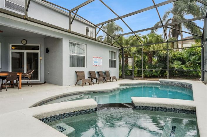 Image No.28-5 Bed Property for sale