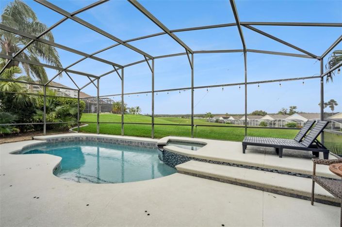 Image No.3-5 Bed Property for sale