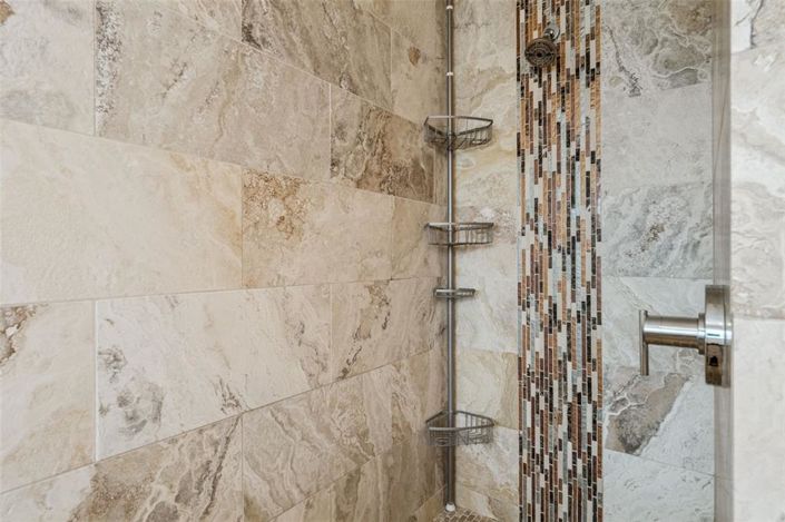 Image No.41-5 Bed Property for sale