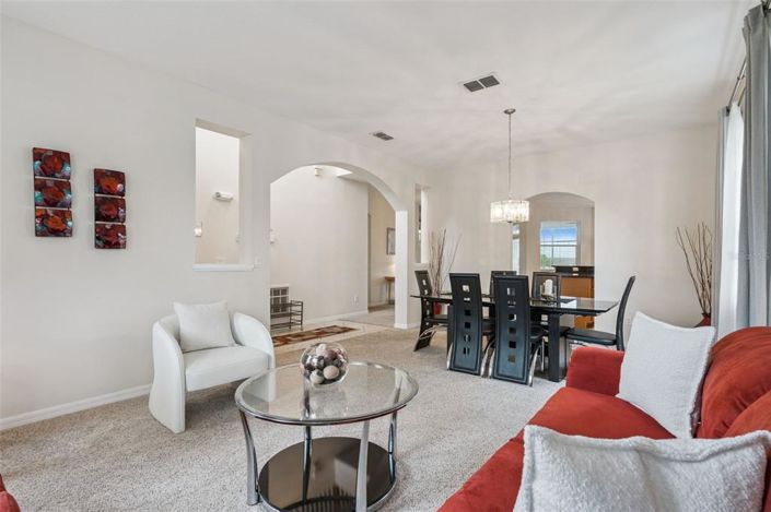 Image No.9-5 Bed Property for sale