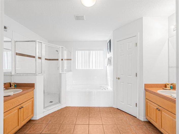 Image No.34-4 Bed Property for sale