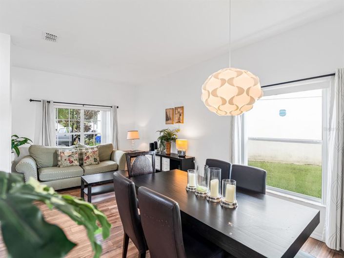 Image No.8-4 Bed Property for sale