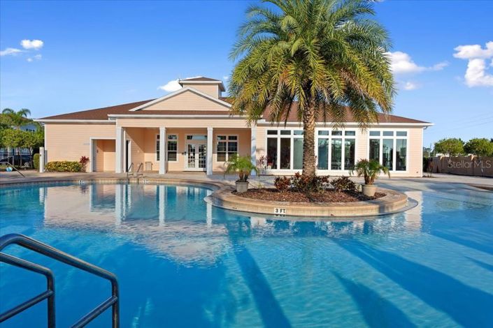 Image No.13-3 Bed Townhouse for sale