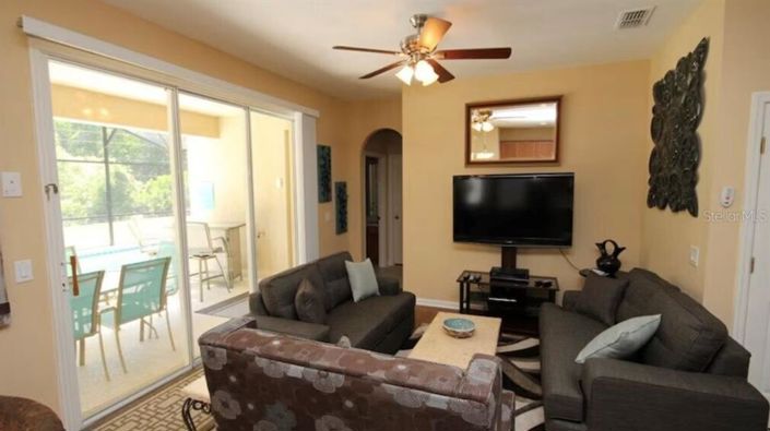 Image No.6-6 Bed Property for sale