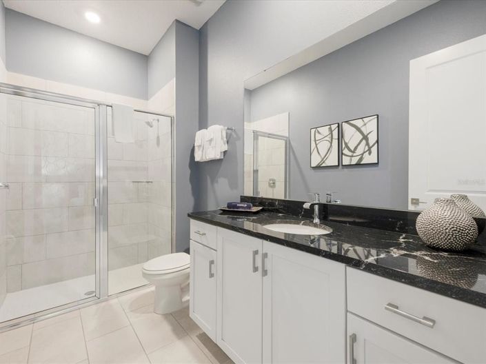 Image No.17-10 Bed Property for sale