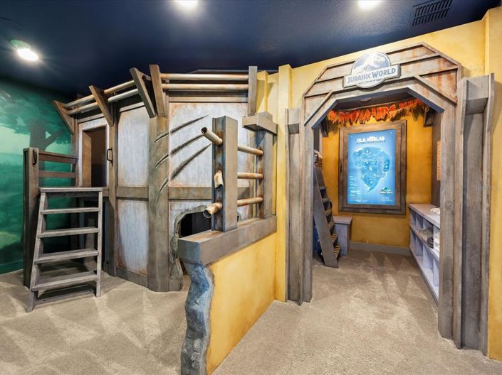 Image No.30-10 Bed Property for sale