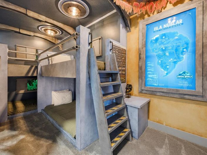 Image No.31-10 Bed Property for sale