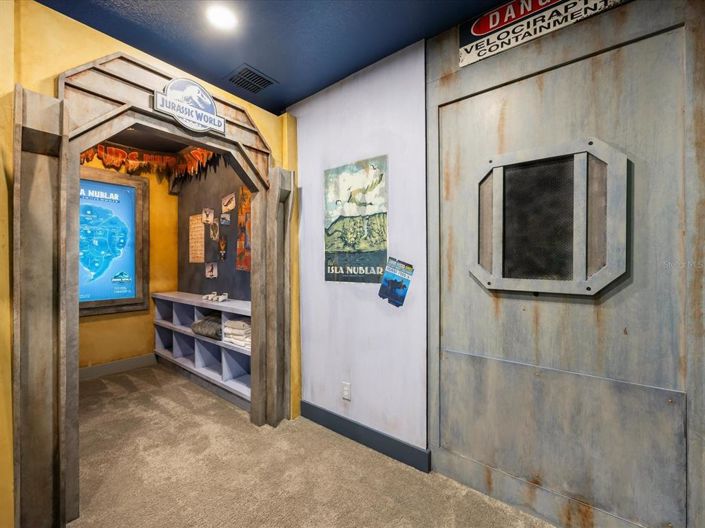 Image No.33-10 Bed Property for sale