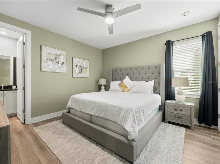 Image No.42-10 Bed Property for sale